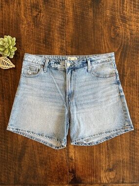 M Jeans by Maurices | High Rise Light Wash Denim Shorts, Size 10